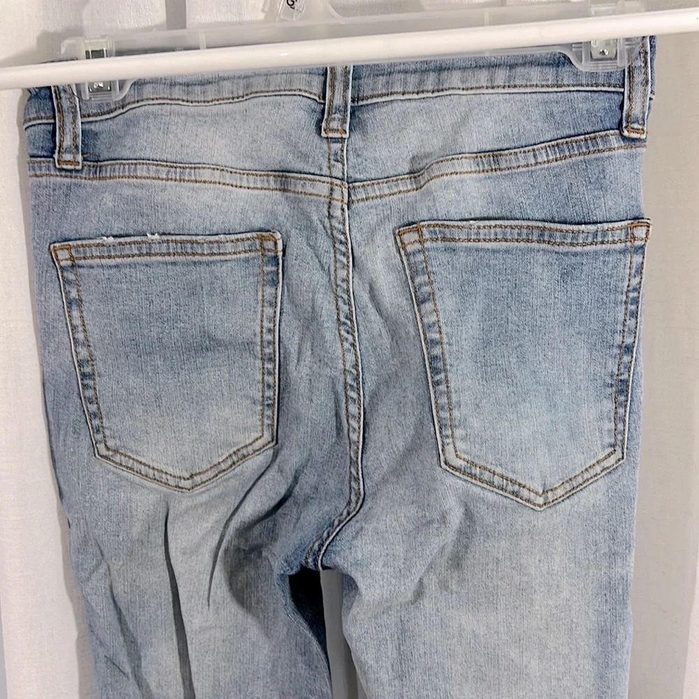 Womens size 2 Wild Fable High Waist Distressed Knee Skinny Jeans - Picture 6 of 8